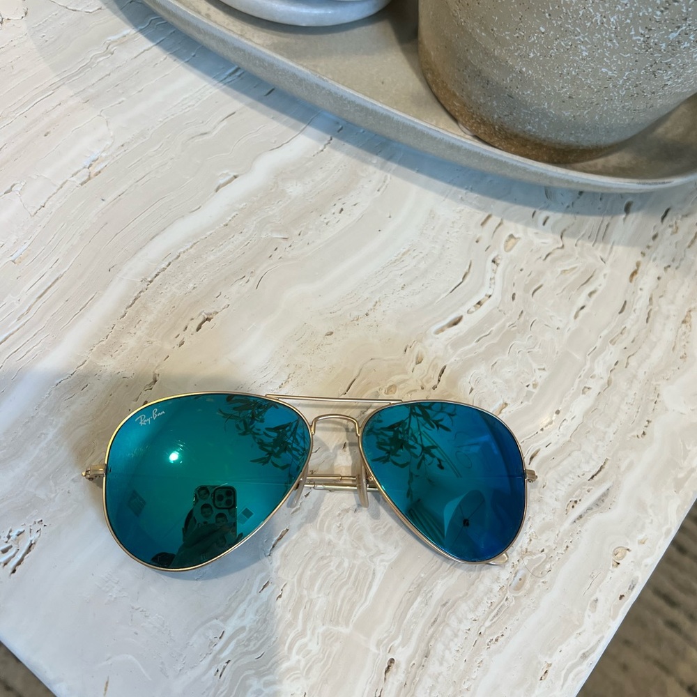 Ray Ban Blue Mirrored Aviators